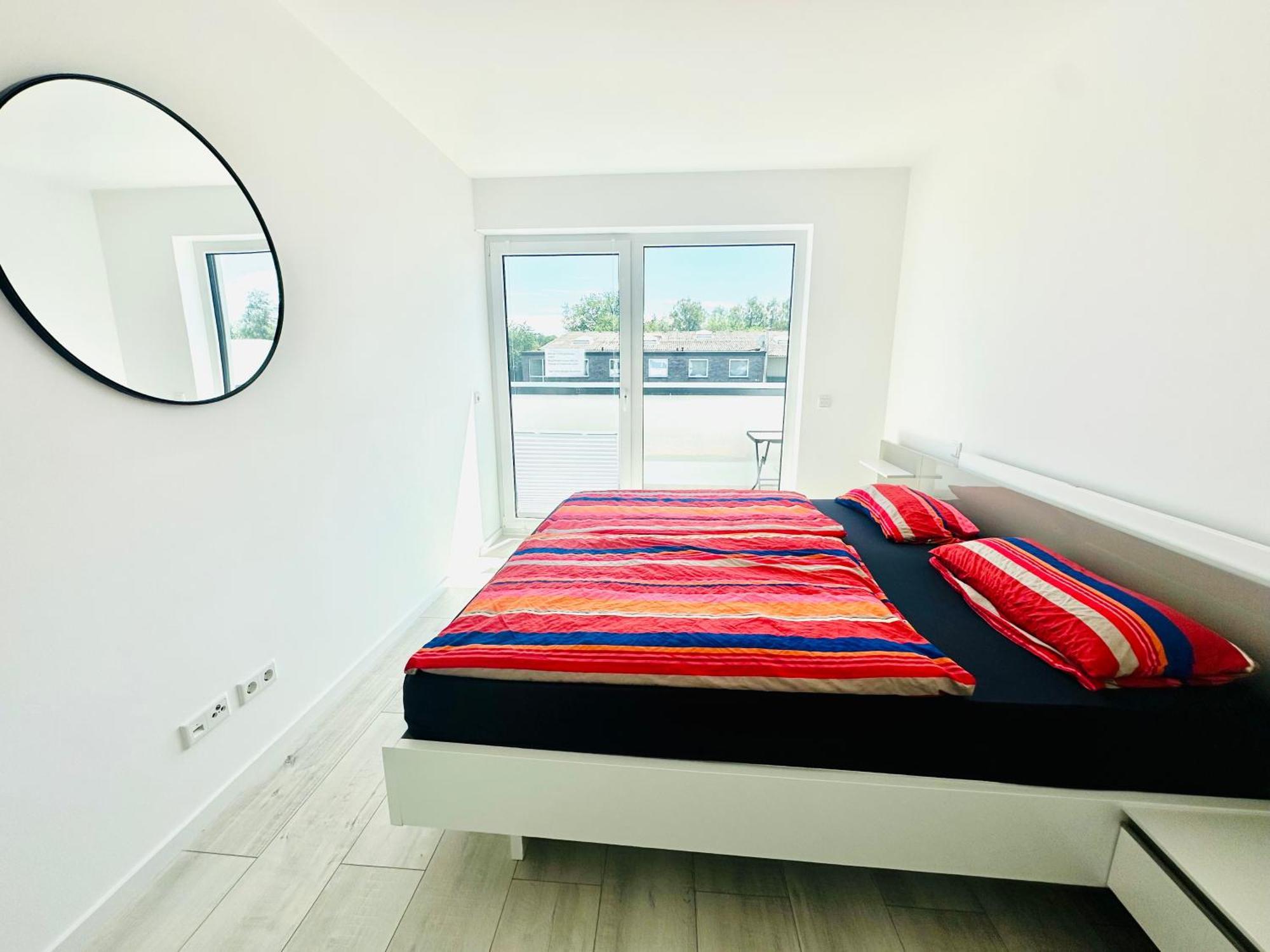 Neue Doppelhaushaelfte Mit Terrasse, Balkon Und Garten Ремшайд Екстериор снимка